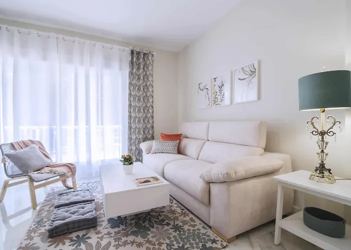 Puerto Banus, An Ideal Escape! 公寓