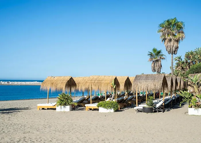 Puerto Banus, An Ideal Escape! 马尔韦利亚